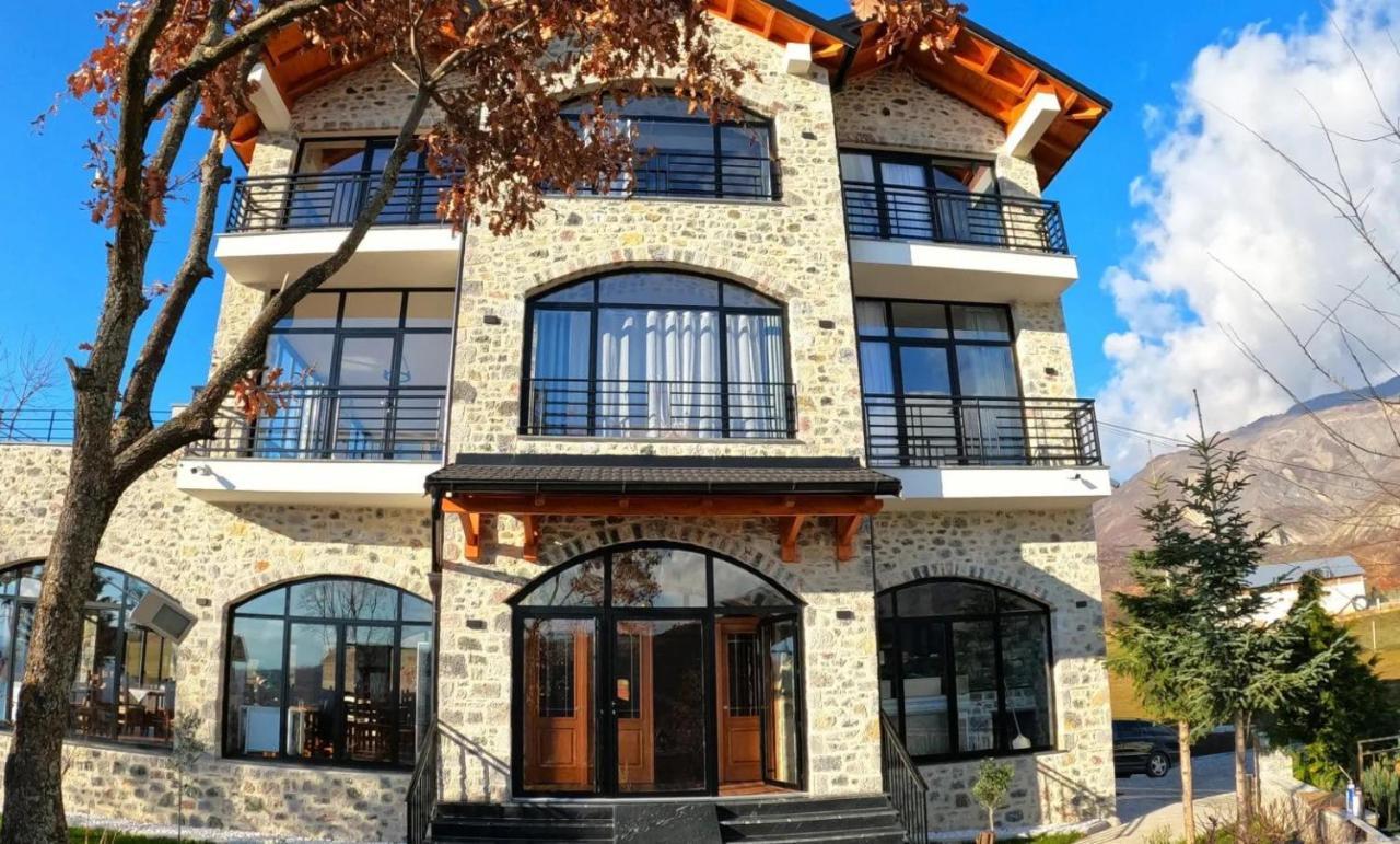 فندق Bujtina Vrenezi Peshkopi المظهر الخارجي الصورة
