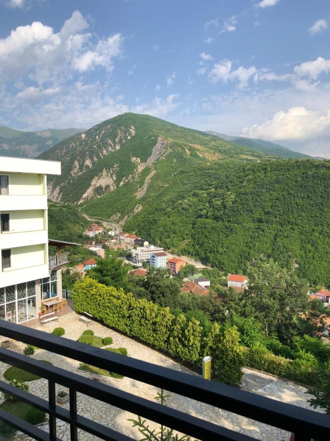 فندق Bujtina Vrenezi Peshkopi المظهر الخارجي الصورة